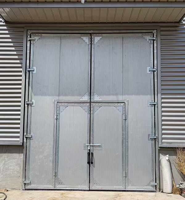 甘州工业平开门