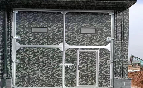 甘州工业平开门