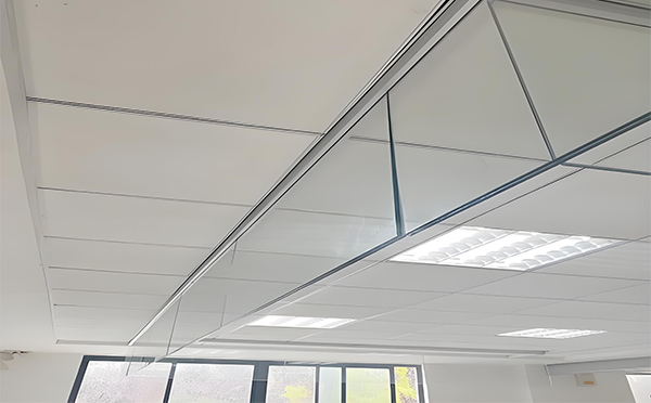 甘州玻璃挡烟垂壁