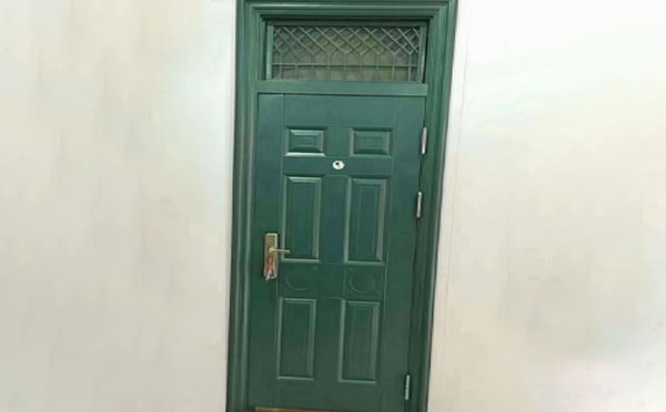 甘州学校教室门