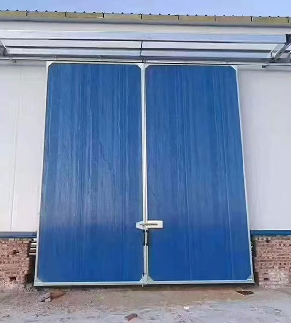 甘州工业门在大型仓储物流通道中的应用实例